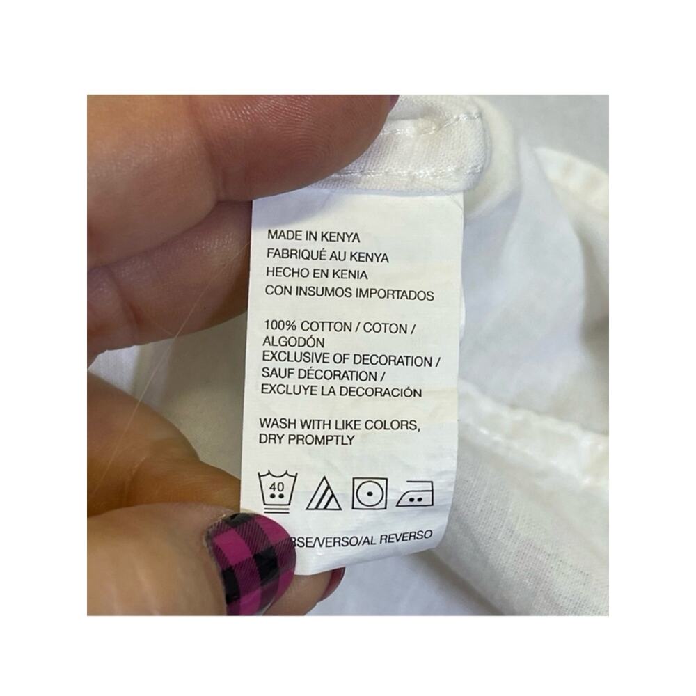 IZOD Saltwater, Relaxed Classics, White Short Sleeve Shirt. Size Large. - Picture 4 of 5